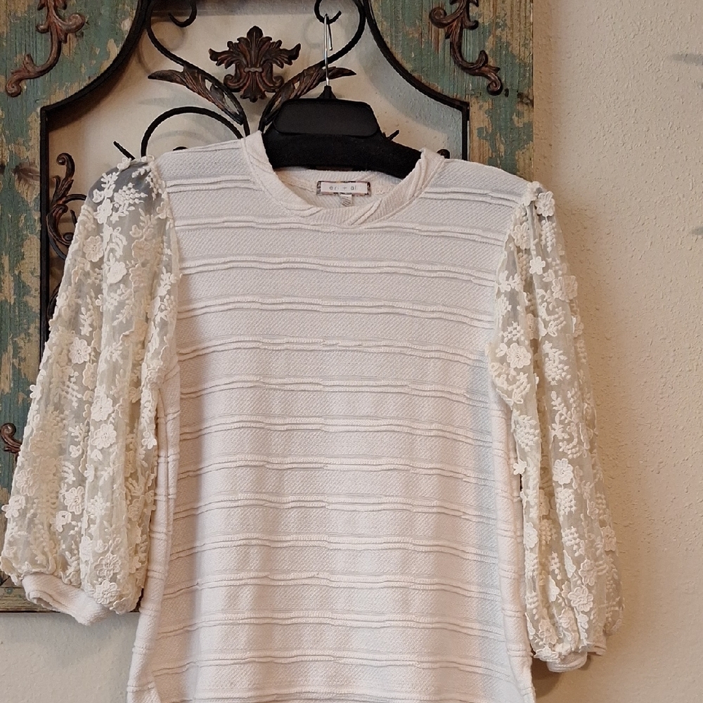 🔥🔥CLEARANCE🔥 Anthropology eri + ali Chic Lace Sleeve Sweater. Size XS - Picture 6 of 10